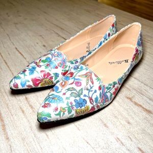 Bellini padded flats EUC floral size 8.5